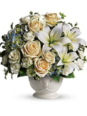Teleflora's Beautiful Dreams